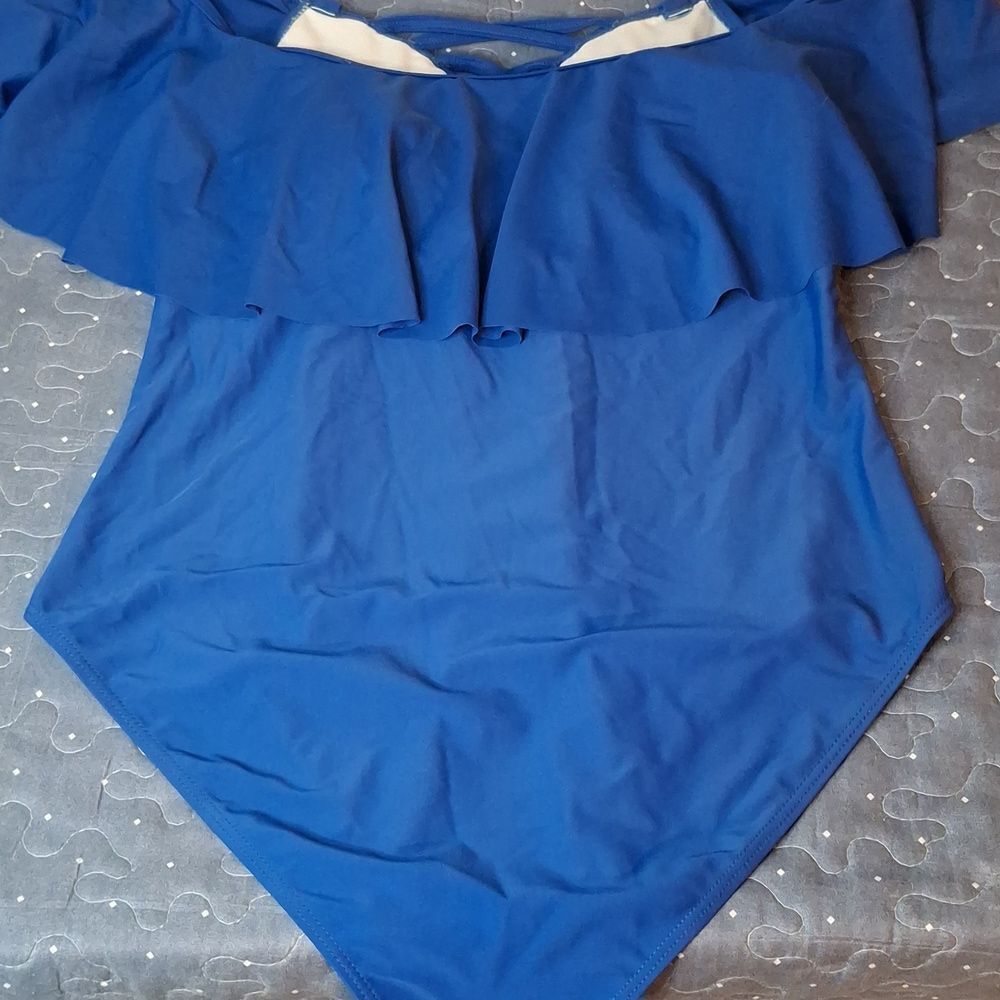 Blue Off-Shoulder Ruffle Swimsuit size large - Picture 3 of 4